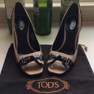 TOD’S authentic beautiful Black and Tan heels